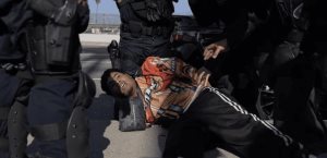 Hidalgo acusa a EU de usar terrorismo psicológico contra migrantes