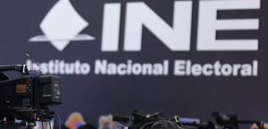INE reconoce uso de IA en video, niega voz clonada de Pepe Lavat
