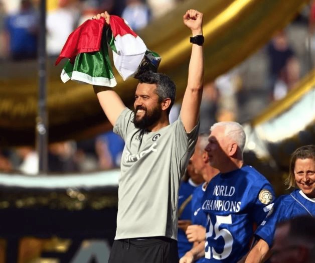 Bernardo Cueva, el mexicano campeón del mundo con Chelsea Bernardo Cueva, el mexicano campeón del mundo con Chelsea