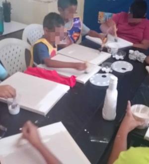 Inicia taller de pintura acrílica ´Pinta tu verano´