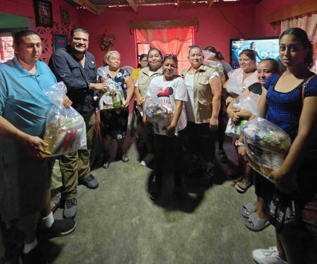 Sigue la entrega de despensas