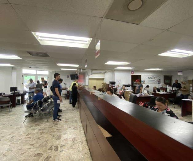 Persiste el rezago en derechos vehiculares