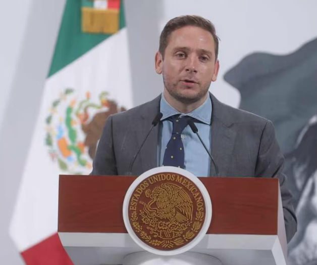 Eduardo Clark anuncia adquisici&oacute;n del 96% de insumos para el sistema p&uacute;blico de salud en 2025