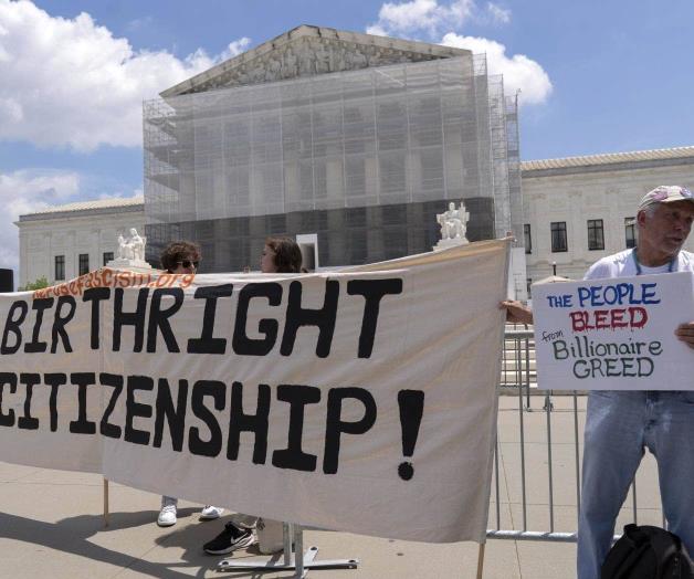 Jueza federal bloquear&iacute;a orden sobre ciudadan&iacute;a por nacimiento
