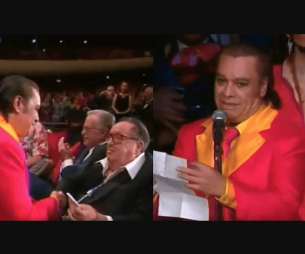 Juan Gabriel impacta con traje del Chapulín Colorado en homenaje a Chespirito Juan Gabriel impacta con traje del Chapulín Colorado en homenaje a Chespirito