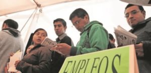 Aumentan trabajadores que ganan salarios de pobreza en México