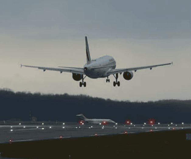 Estados Unidos amenaza con rechazar vuelos de M&eacute;xico