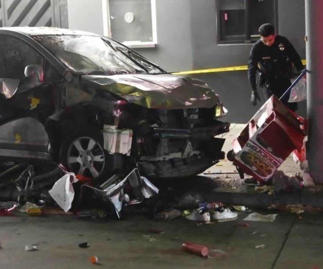 Reportan 28 heridos por atropellamiento masivo en Los &Aacute;ngeles
