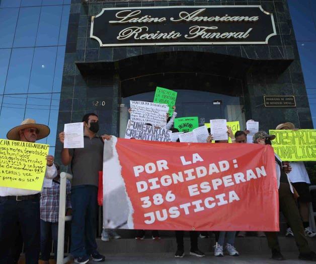 Protestan familiares de  v&iacute;ctimas de crematorio