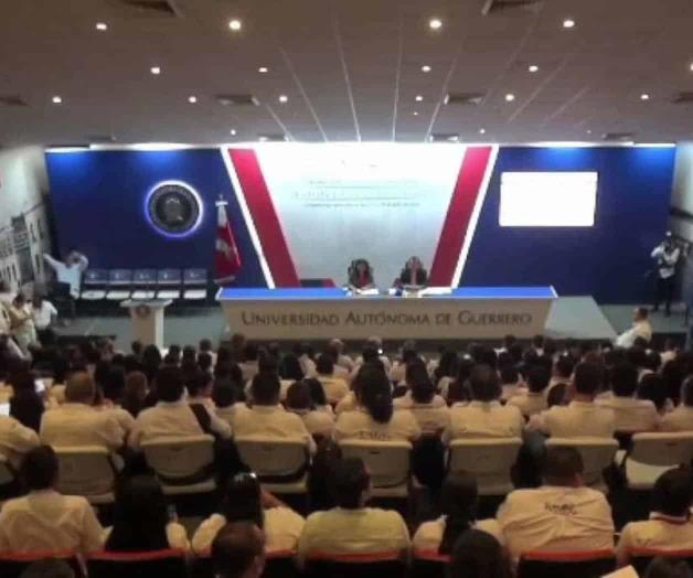 Expulsan a dos maestros por acoso a alumnas de la UAGro Expulsan a dos maestros por acoso a alumnas de la UAGro