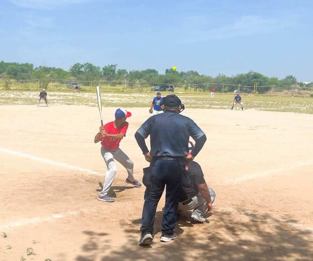 Supera Taquería a Familia Rico Supera Taquería a Familia Rico