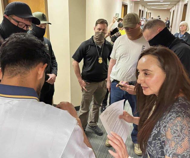 Surgen voluntarios en apoyo a los migrantes