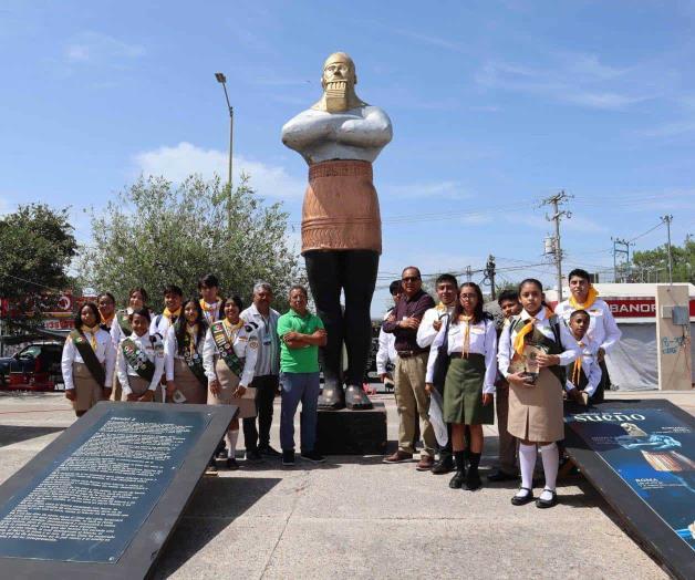 Llega aquí la estatua ´Historia en un Sueño´ Llega aquí la estatua ´Historia en un Sueño´