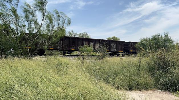 Mata tren a adolescente