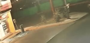 Cliente fallece en asalto a tienda en Monterrey