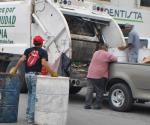 Sofocan fuego en camión de basura