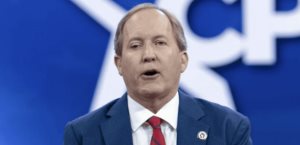 Están Schiff y James bajo fuego republicano