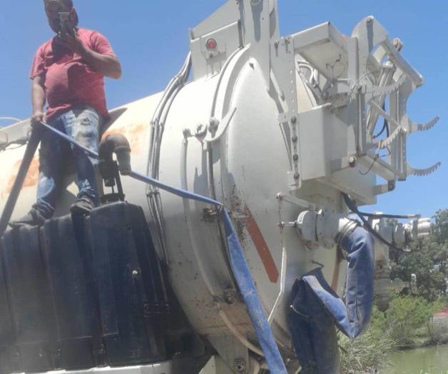 Desazolvan tuber&iacute;a en la zona centro