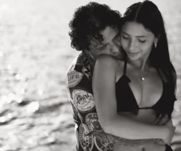 Ángela Aguilar y Christian Nodal agradecen a sus fans por muestras de cariño en su aniversario Ángela Aguilar y Christian Nodal agradecen a sus fans por muestras de cariño en su aniversario