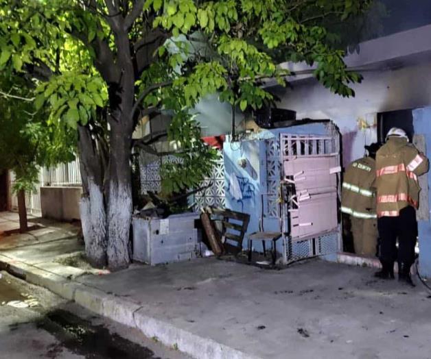 Indigente provoca incendio en casa abandonada en Victoria Indigente provoca incendio en casa abandonada en Victoria