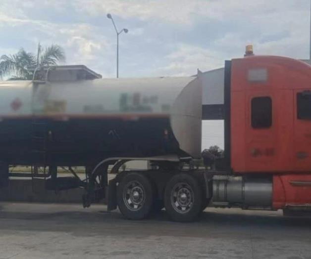 Golpes simultáneos al crimen organizado en Tamaulipas: decomisan armas, diésel y equipo táctico Golpes simultáneos al crimen organizado en Tamaulipas: decomisan armas, diésel y equipo táctico