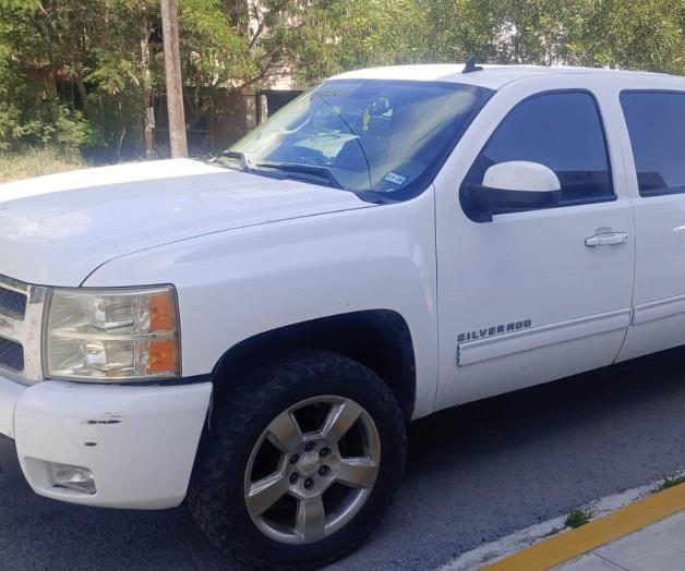 Retienen a texano con una camioneta robada Retienen a texano con una camioneta robada