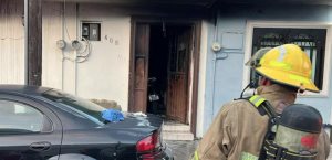 Mueren niña y adolescente durante incendio en NL