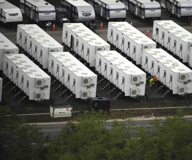 Detenidos en el &acute;Alcatraz de los Caimanes&acute; sin acceso a abogados