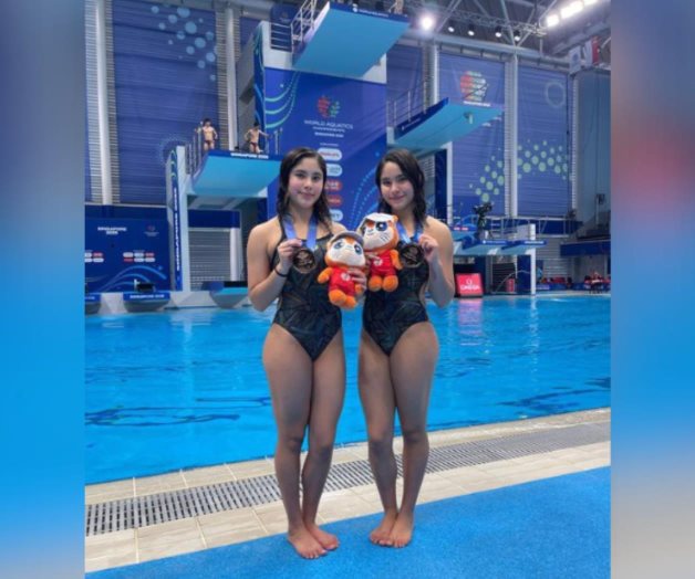 Gemelas M&iacute;a y L&iacute;a Cueva conquistan bronce en Singapur 2025