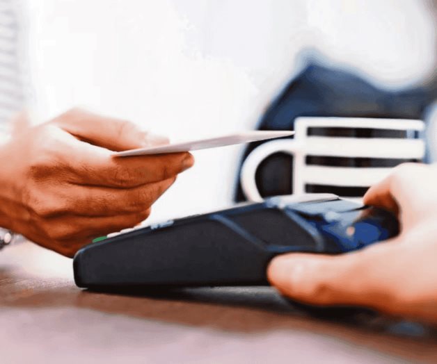 Llueven denuncias contra comercios por comisi&oacute;n al pagar con tarjeta