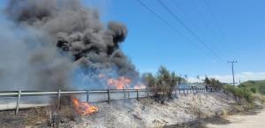 Explosión de pipa provoca cierre total en la carretera Victoria–Monterrey