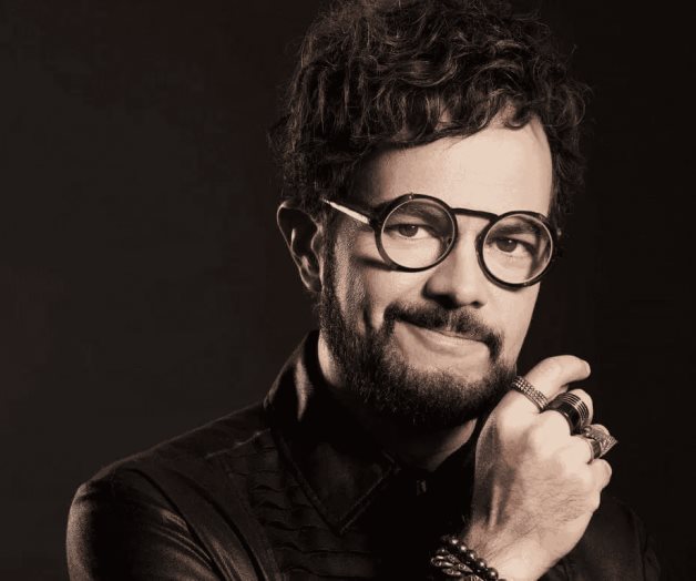 Aleks Syntek recopilar&aacute; sus an&eacute;cdotas en un libro