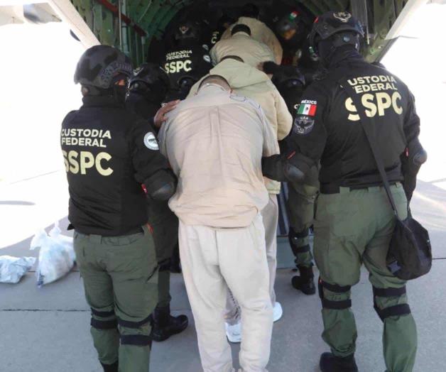 Trasladan a 60 reos a centros penitenciarios federales Trasladan a 60 reos a centros penitenciarios federales