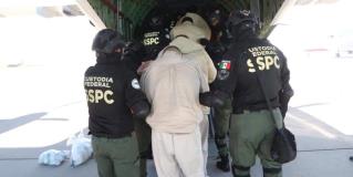 Trasladan a 60 reos a centros penitenciarios federales