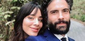 La emotiva imagen de Esmeralda Pimentel y Osvaldo Benavides que confirma su romance