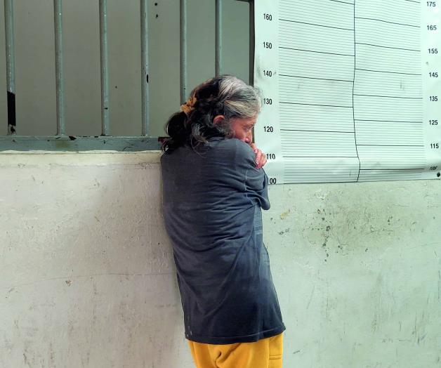 Encierran a una mujer por escandalizar en vía pública