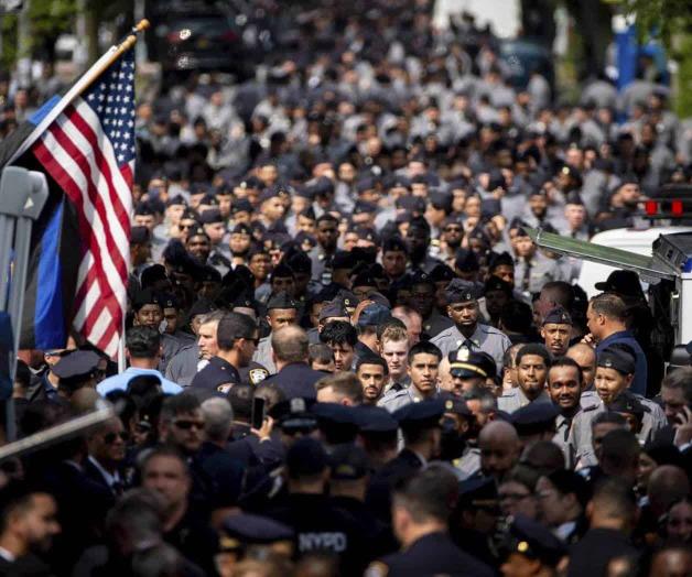 Honran a oficial de la NYPD abatido Honran a oficial de la NYPD abatido