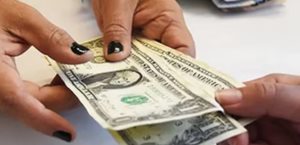 Caen remesas 16.2% tras redadas en EU