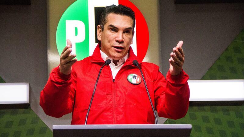 Solicitud de desafuero contra líder del PRI desata polémica Solicitud de desafuero contra líder del PRI desata polémica