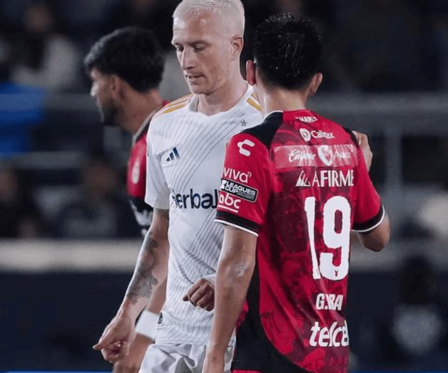 Joven talento mexicano Gilberto Mora asombra a Marco Reus en debut con Xolos