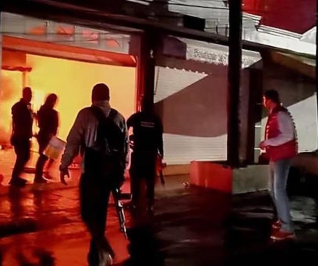 Balean e incendian la casa de la alcaldesa de Quer&eacute;ndaro, en Michoac&aacute;n