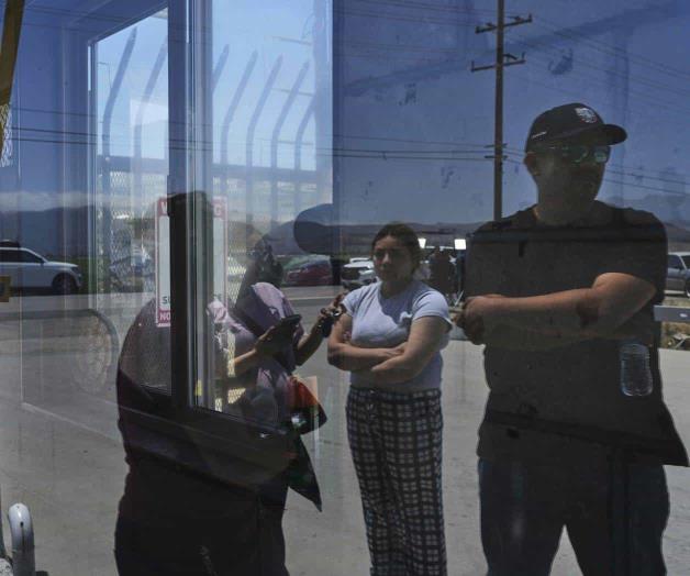 Bloquean redadas migratorias