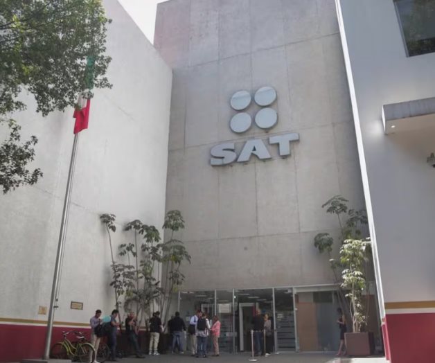 Empresarios denuncian anomal&iacute;as en licitaci&oacute;n del SAT