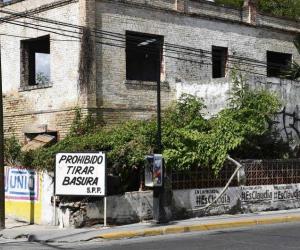 Abandonan viviendas en zona Centro