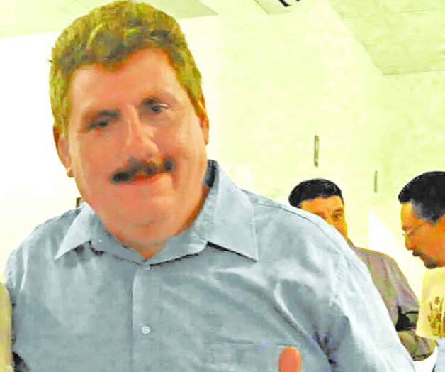 Salen 2 aspirantes para dirigir al  AN, uno declina