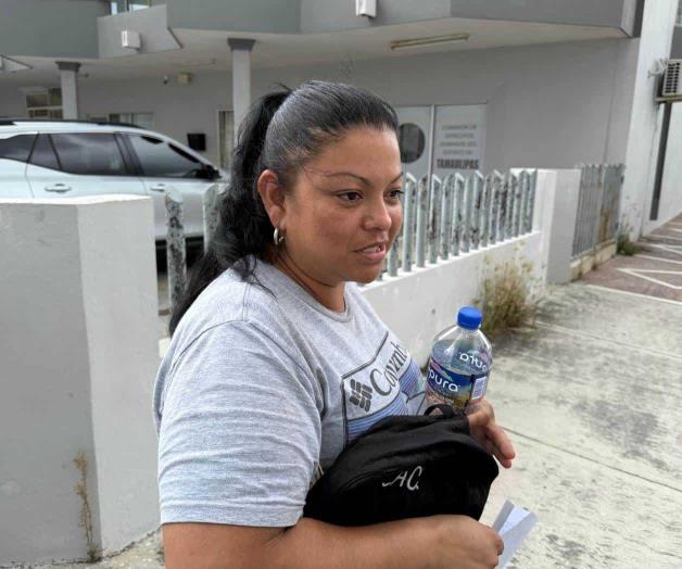 Una menor da a luz en baño de hospital Una menor da a luz en baño de hospital