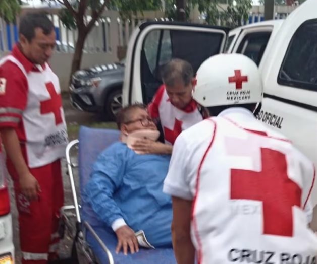 Heridos tras colapso de estructura met&aacute;lica en IMSS Bienestar de Veracruz