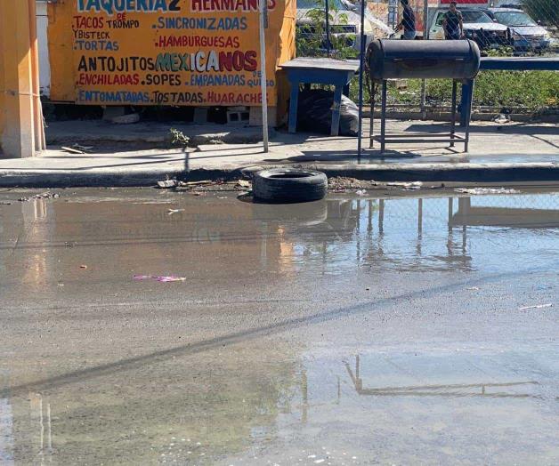 Se quejan de fuga de aguas residuales