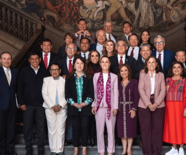 Rub&eacute;n Rocha asiste a reuni&oacute;n clave con Sheinbaum en Palacio Nacional