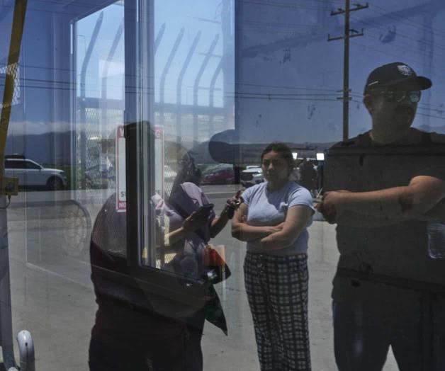 Solicitud de emergencia del gobierno de Trump ante Corte Suprema por restricción de detenciones migratorias en California